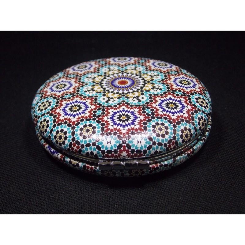 Foldable small mirror